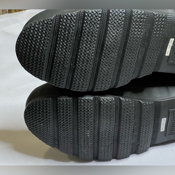 Hunter Black Original Tall Rain Boots 8 - Picture 7 of 14